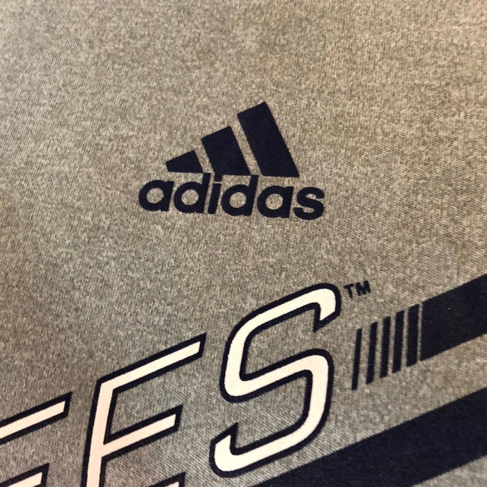 Adidas NY Yankees Gray Workout Tee M - Picture 3 of 11
